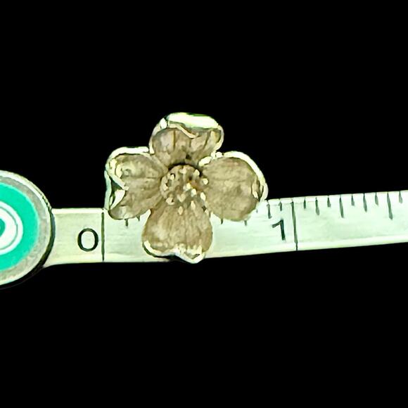 Vintage Crown Trifari Dogwood Set Signed Brushed Silver Tone Brooch Earrings - Picture 6 of 7